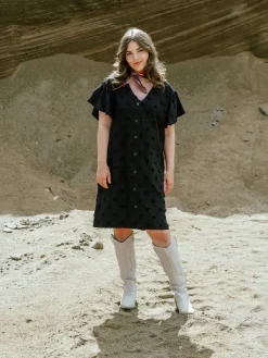 Aarre Aida Mekko, Musta Big Dot