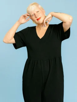 Aarre Elmi Haalari, Musta