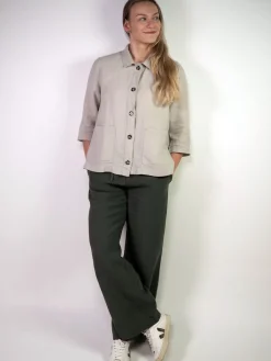 Cuosi Elsa Pellavajakku, Hiekka