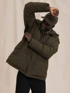 Kuhmo Untuvatakki, Oliivinvihrea