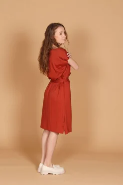 Louna Mekko, Ruosteenpunainen