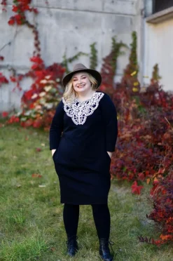 Lumoan Elise Mekko, Musta