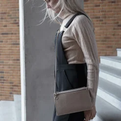 Miiko Piilo Laukku, Titan