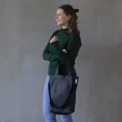 Miiko Sola Laukku, Musta