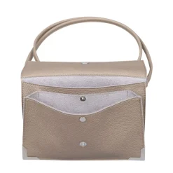 Miiko Valke Laukku, Titan