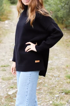 Mila Neulepaita, Musta