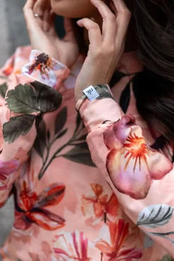 Nakoa Siesta Collegepaita