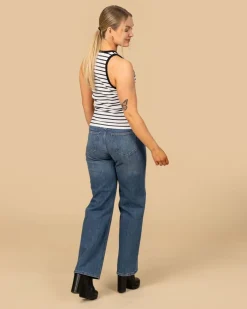 Riva Raitatoppi, Valkoinen