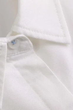 Voglia Karolina Pusero, Valkoinen